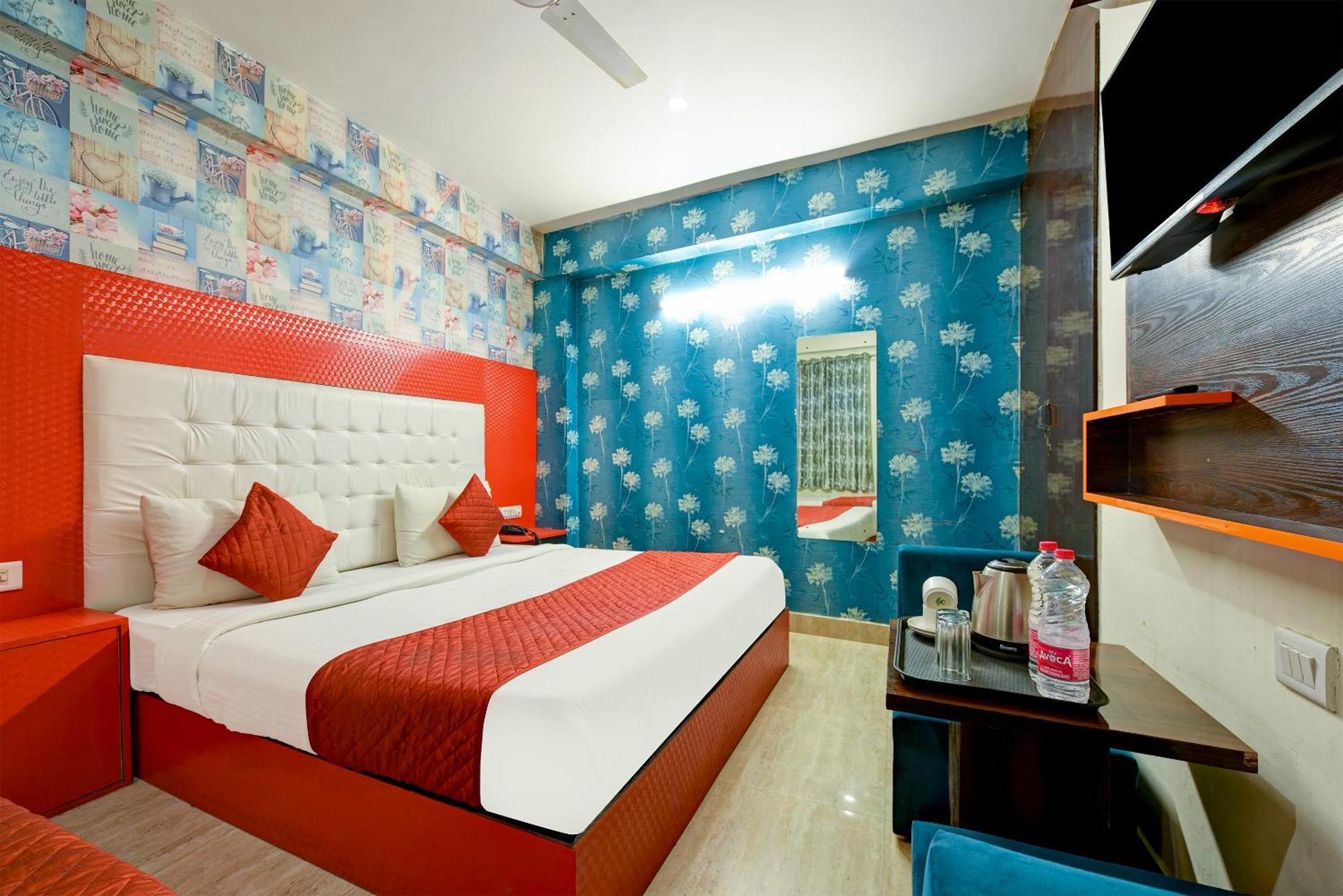 Hotel Square Plaza At Airport Ню Делхи Екстериор снимка