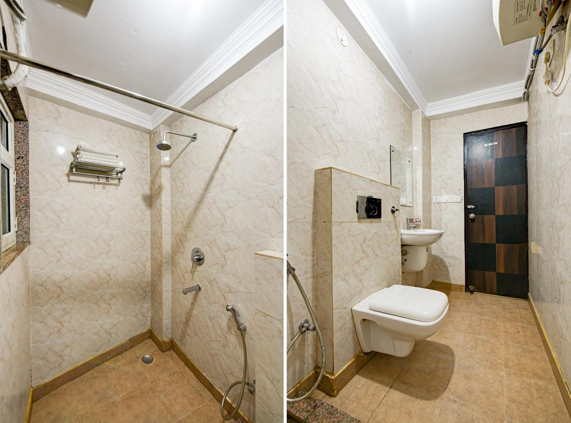 Hotel Square Plaza At Airport Ню Делхи Екстериор снимка
